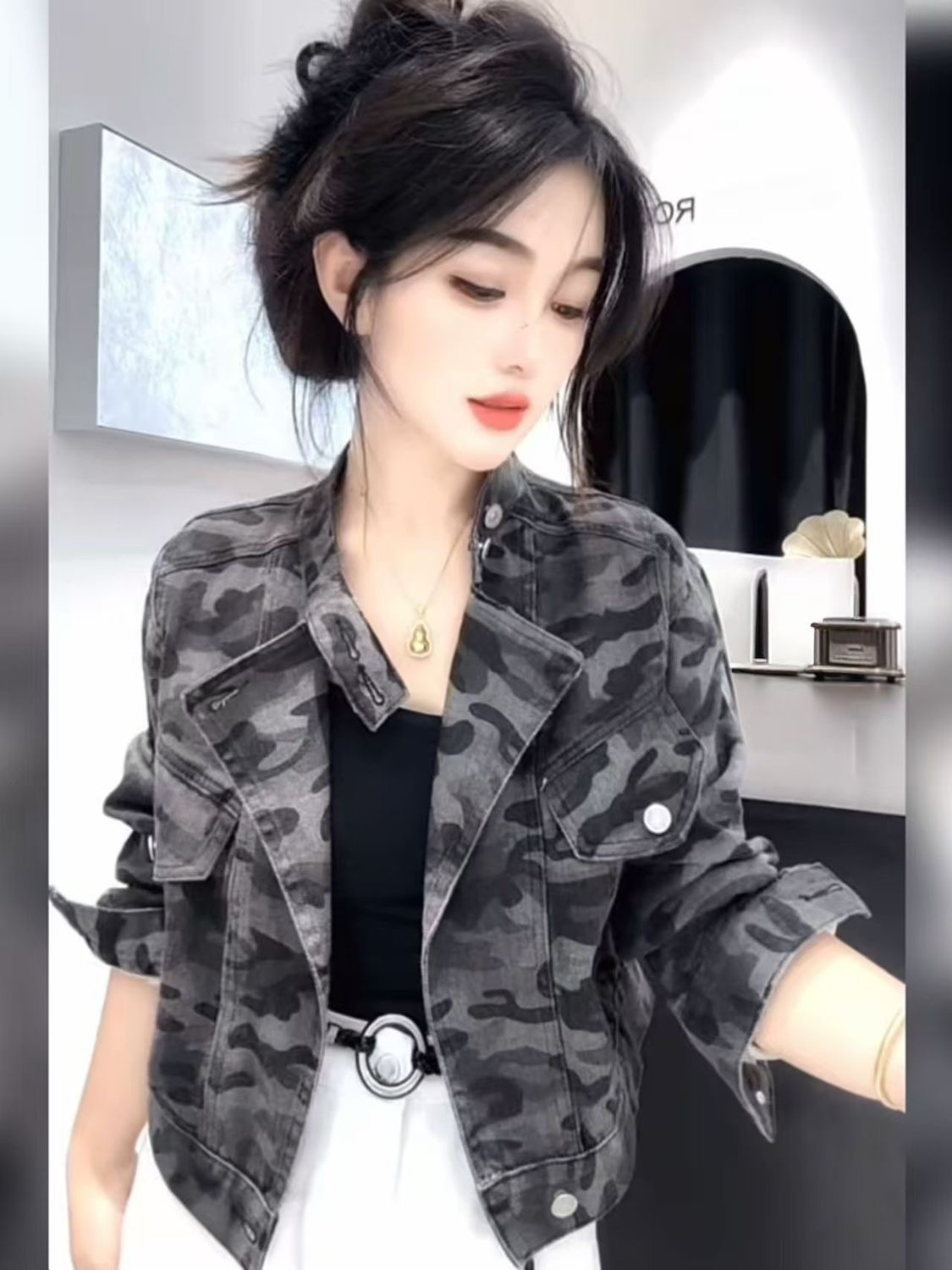 جاكيت دنيم كاجوال مطبوع بأسلوب - مراجعة Street Fashion Look وسعره
