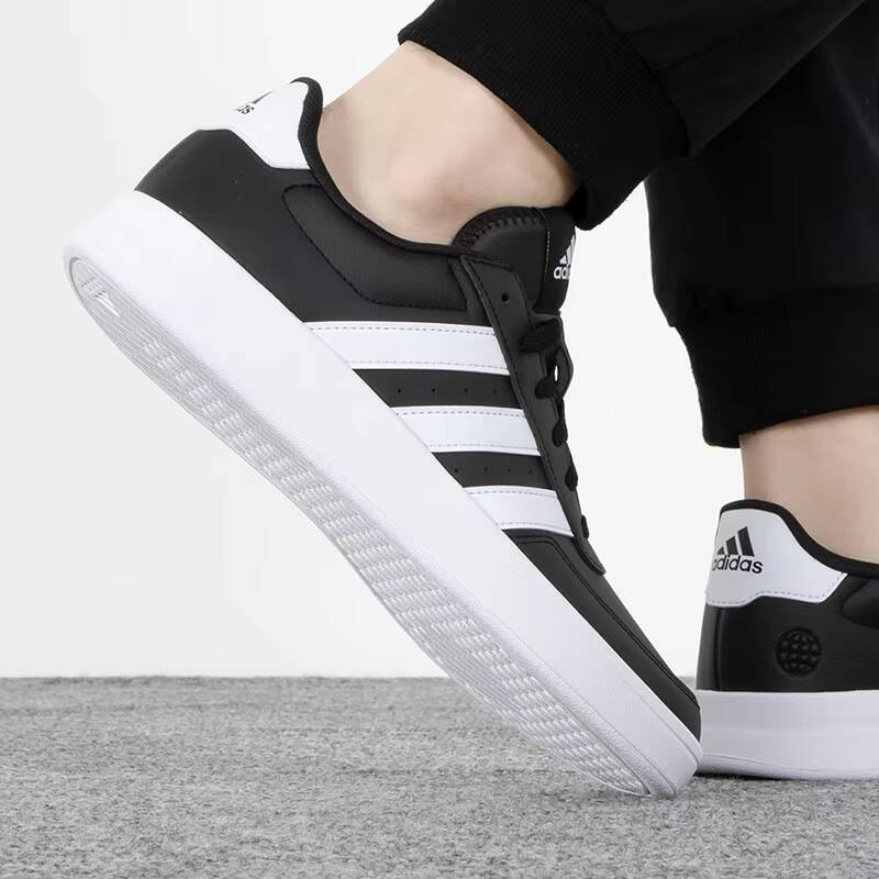 حذاء أديداس الجديد للرجال 2026 - مراجعة Adidas Shoes Samba وسعره